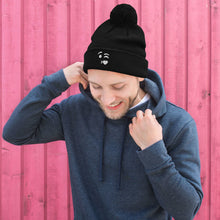 Load image into Gallery viewer, Pom-Pom Beanie pucker
